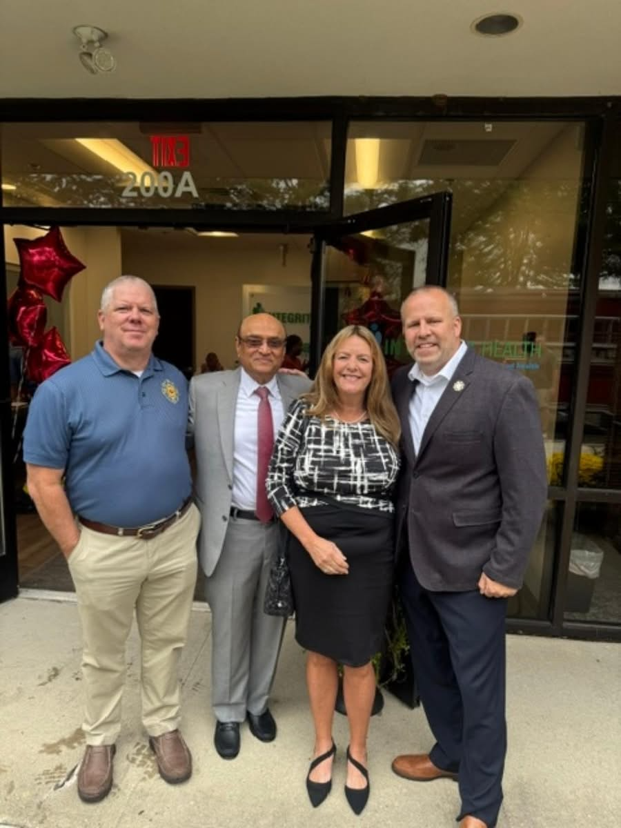 The team at Cardio Pulmonary Diagnsitcs in front of their new office location in Hamilton, NJ